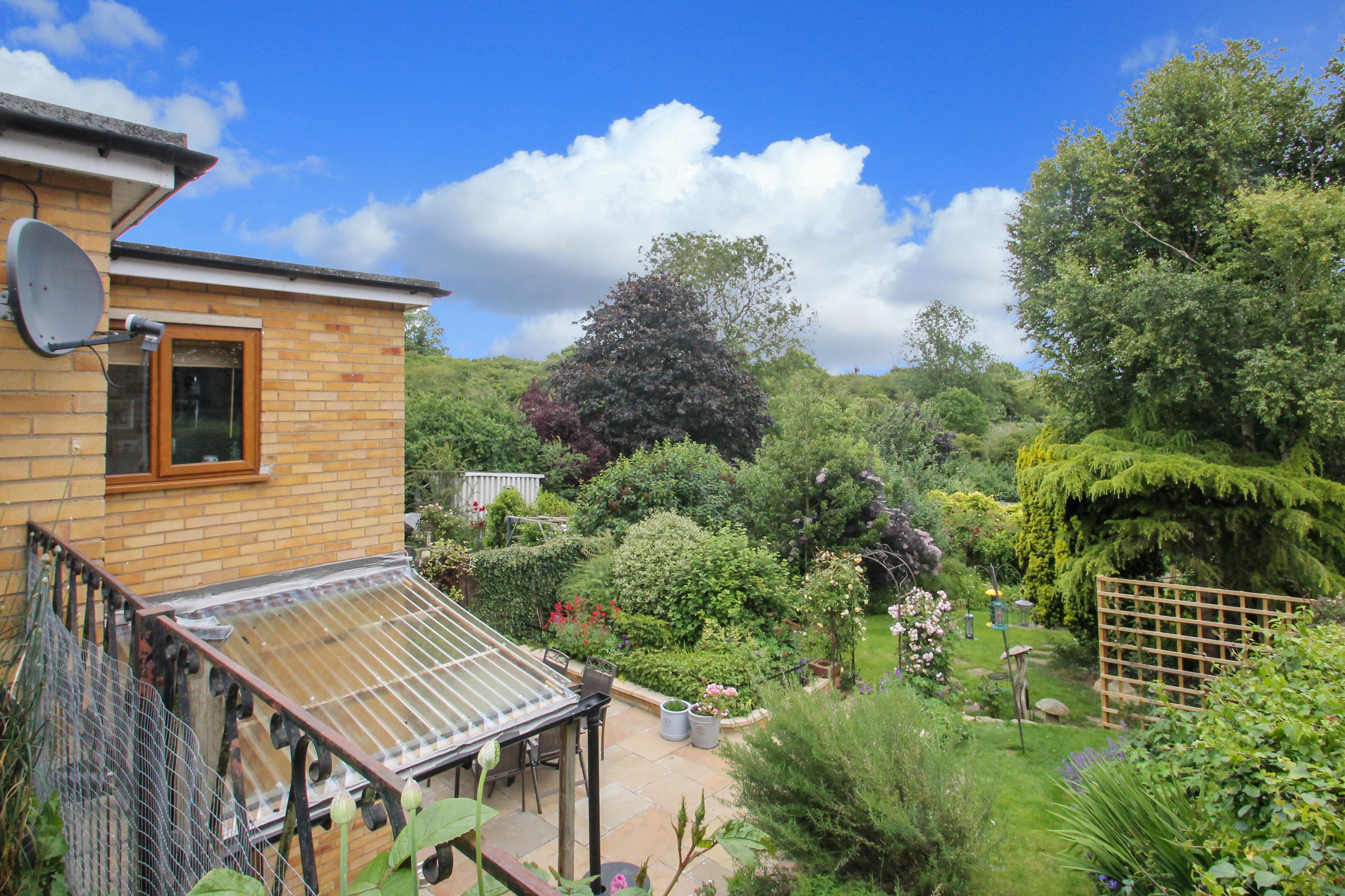 Addington Road, Irthlingborough Simpson & Partners